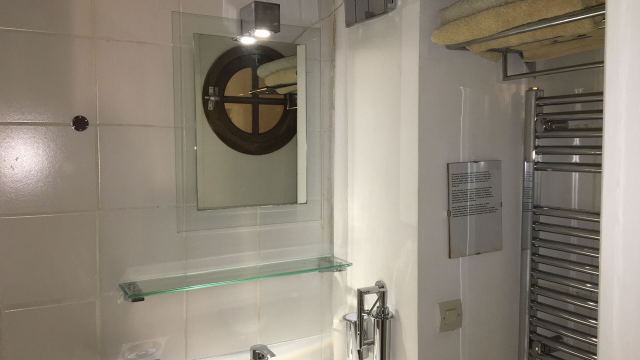 Photo of Bathroom in Marais