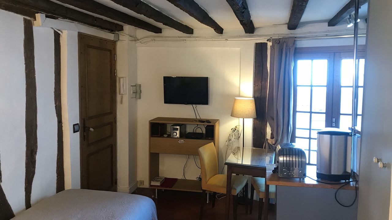 Photo of Bedroom in Marais