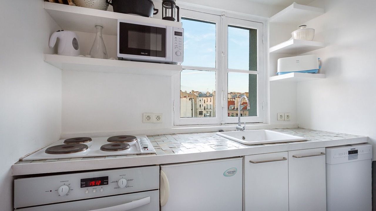Photo of Kitchen in Quartier de la Folie-Mericourt