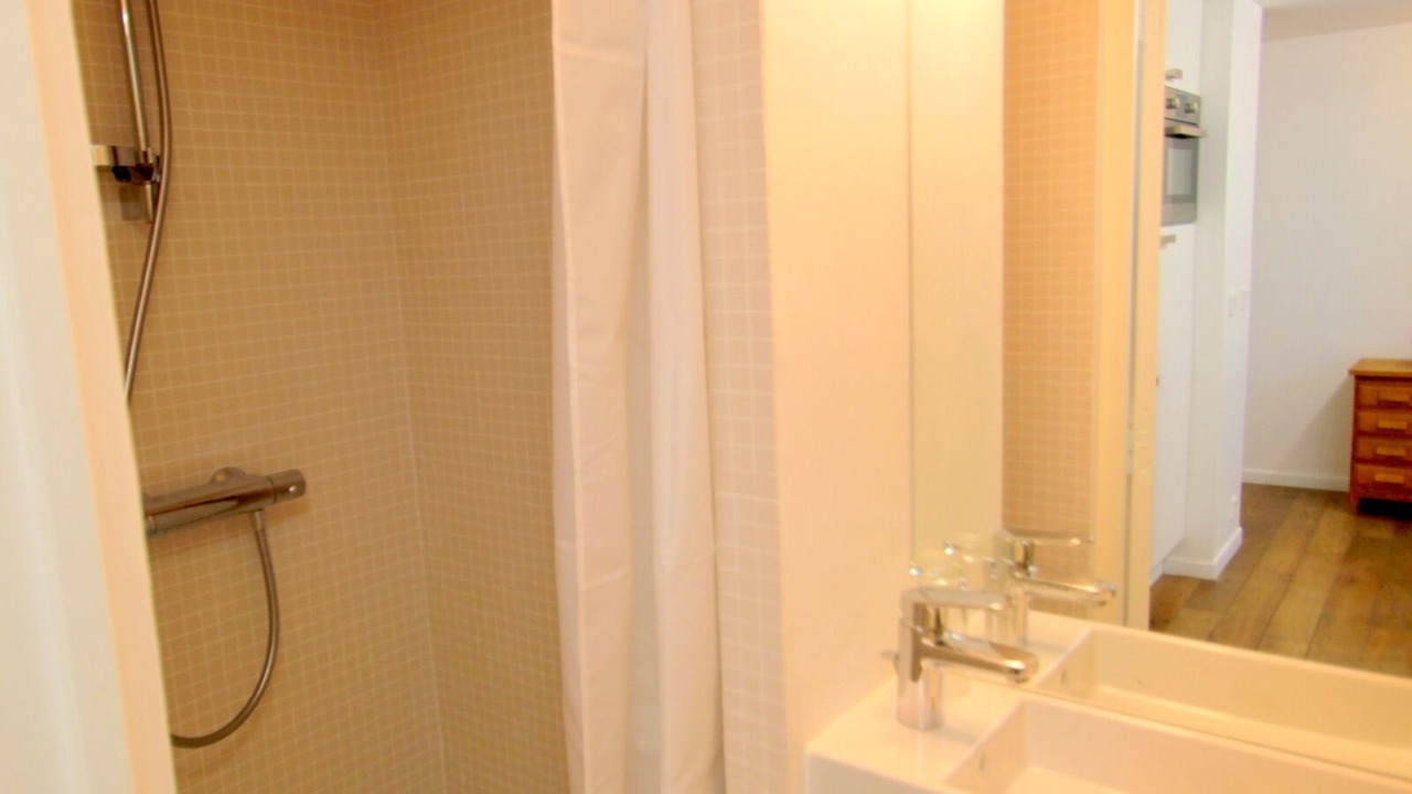 Photo of Bathroom in 3rd Arrondissement