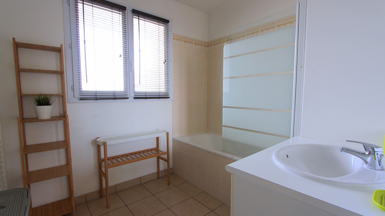 Photo of Bathroom in Serris