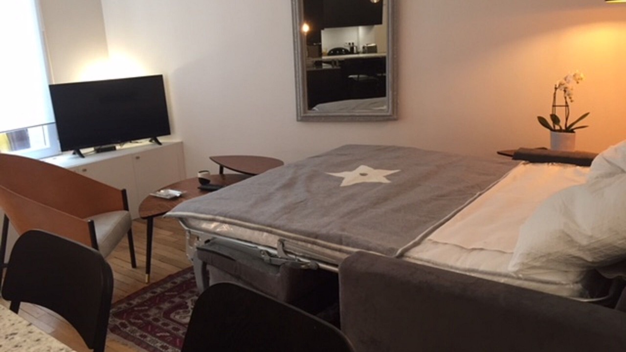 Photo of Bedroom in 16th Arrondissement