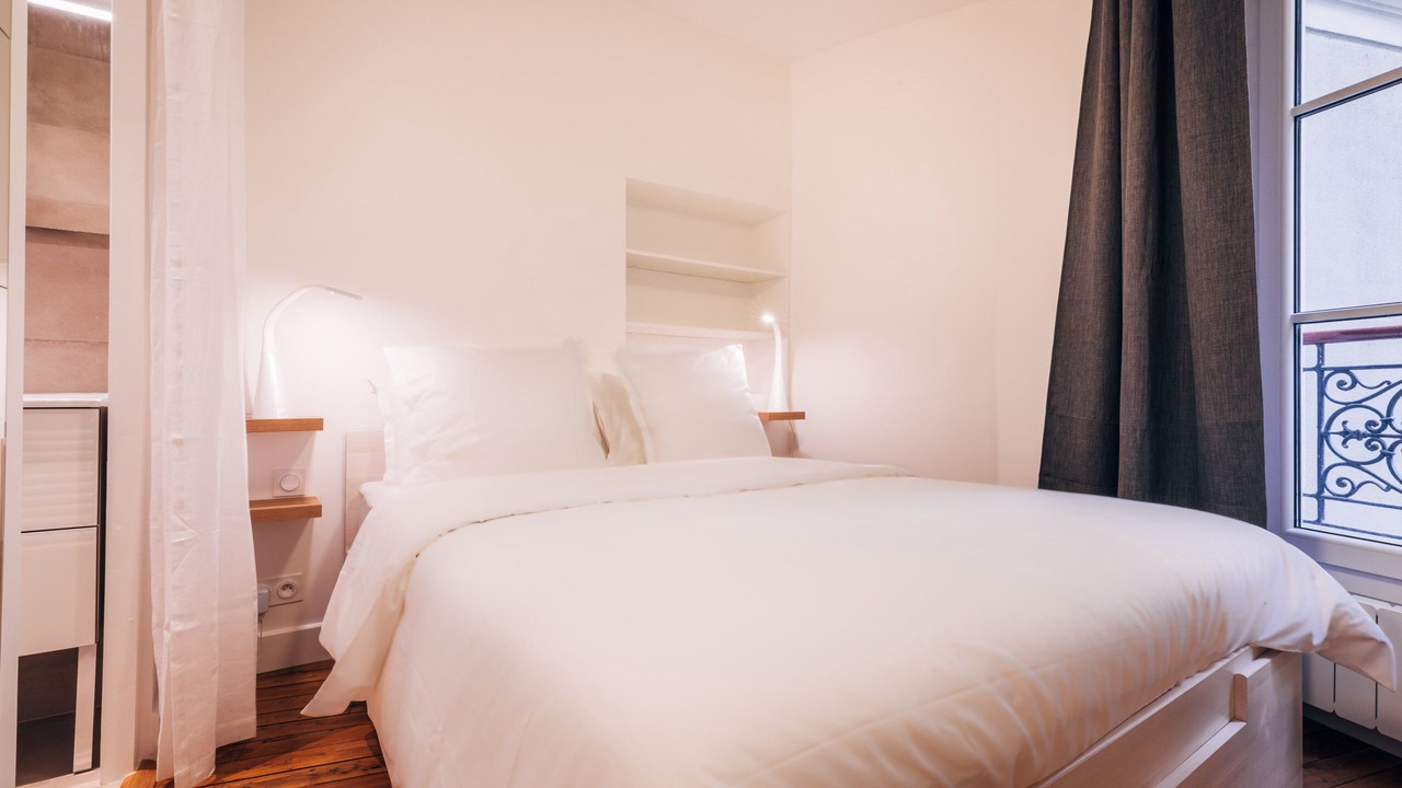 Photo of Bedroom in Chaillot