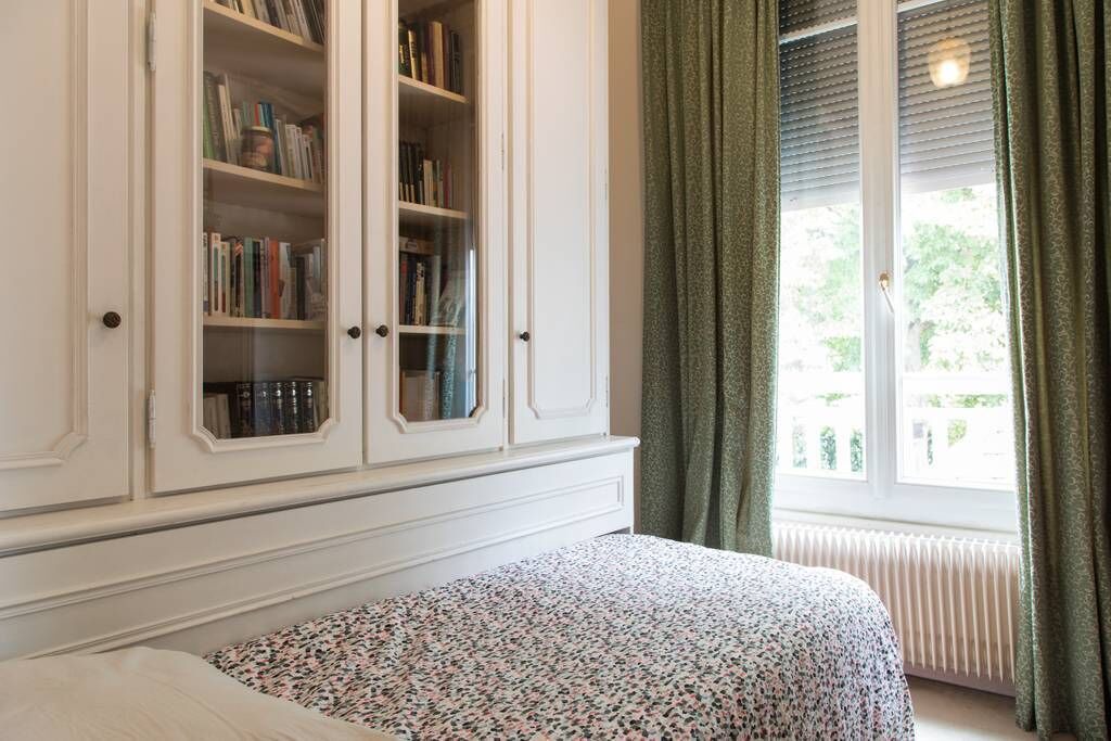 Photo of Bedroom in Neuilly-Plaisance