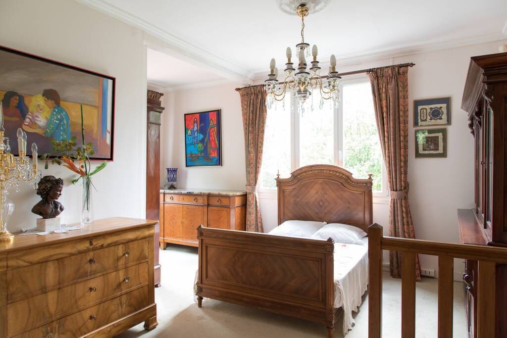 Photo of Bedroom in Neuilly-Plaisance