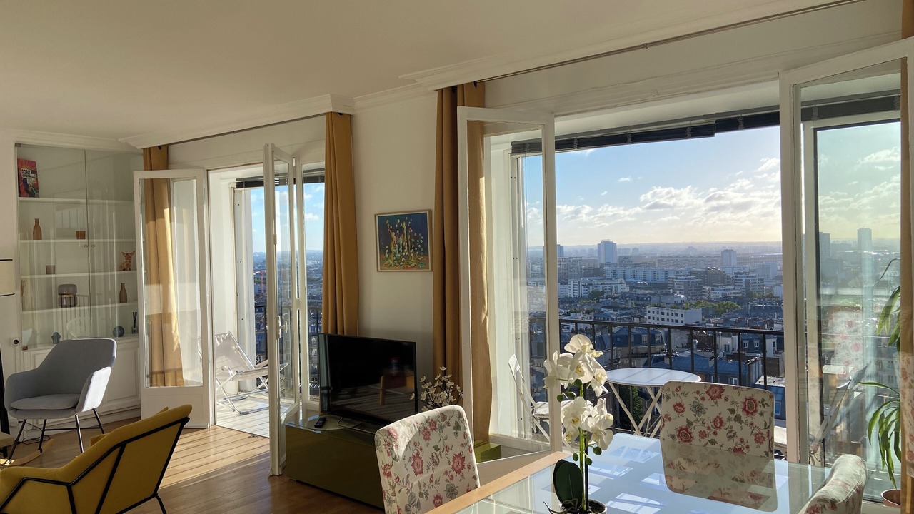 Photo of Livingroom in Clignancourt