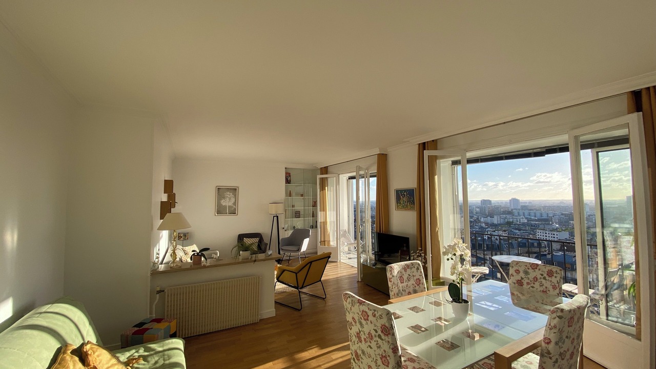 Photo of Livingroom in Clignancourt