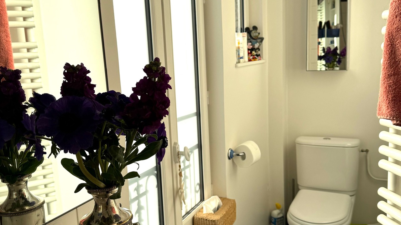 Photo of Bathroom in Notre-Dame-des-Champs