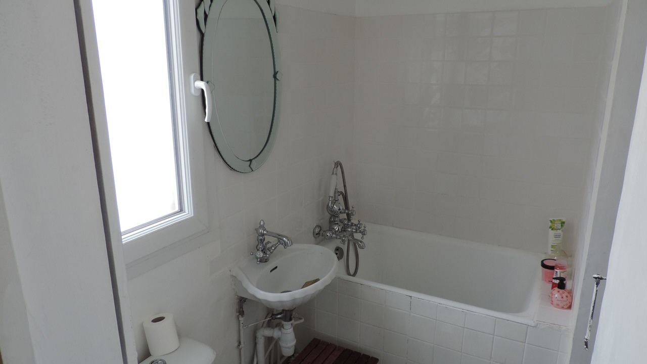 Photo of Bathroom in Pasteur-Rousseau