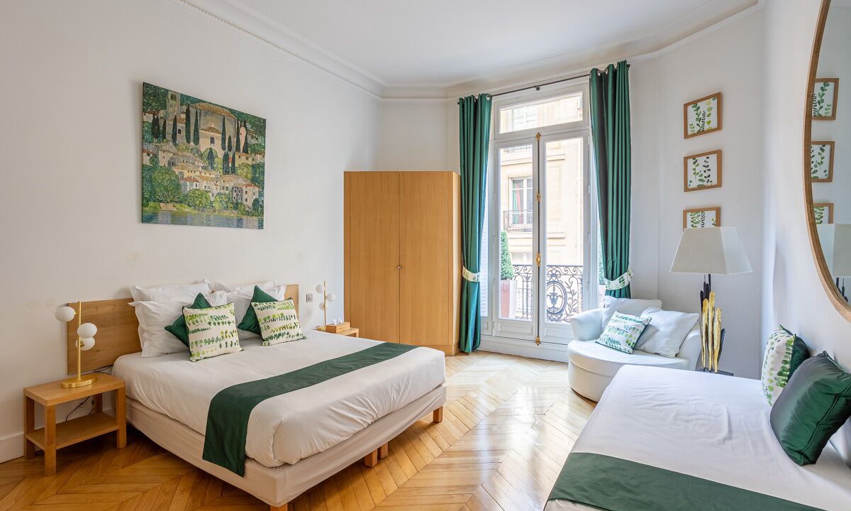 Photo of Bedroom in Chaillot