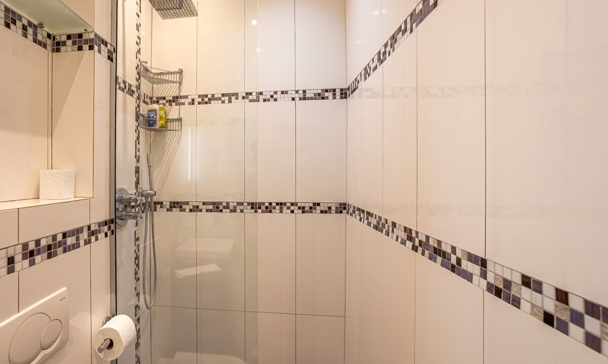 Photo of Bathroom in Chaillot