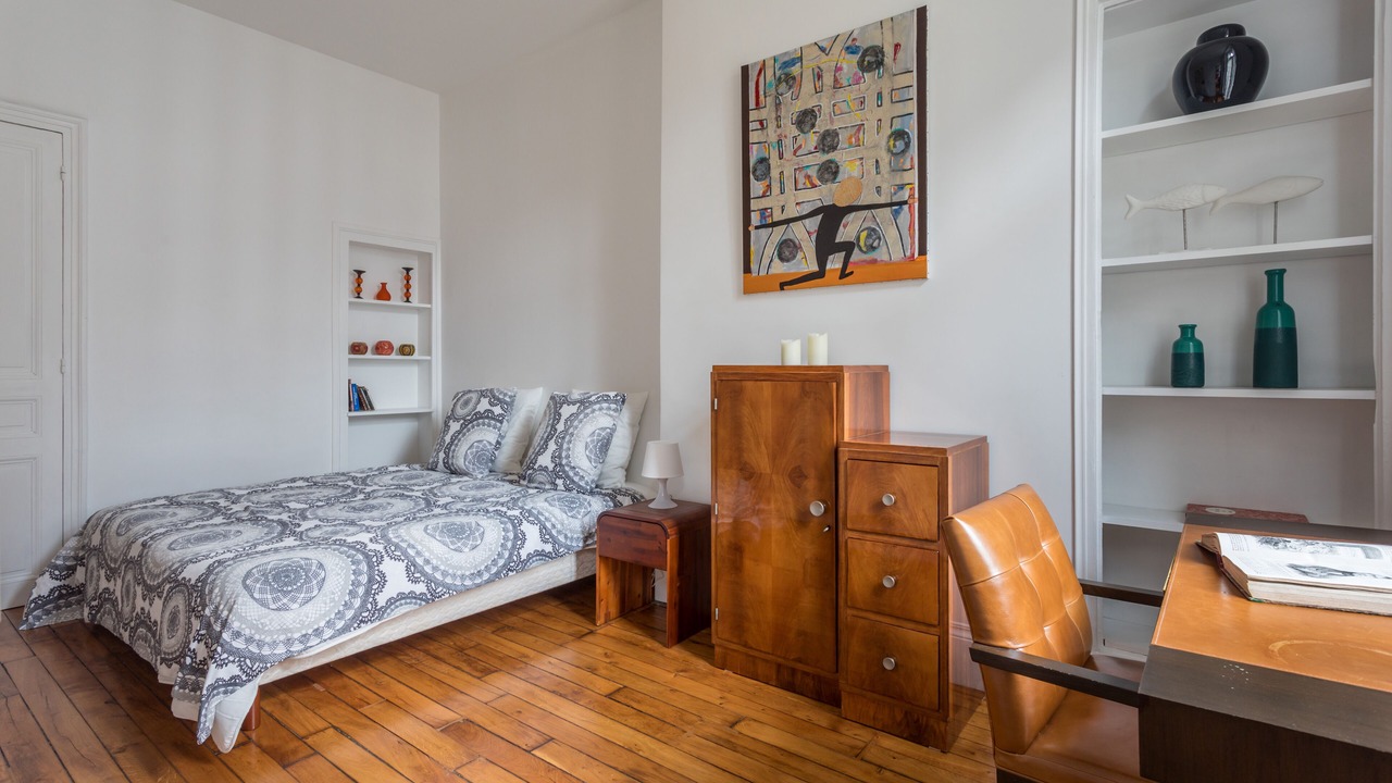 Photo of Bedroom in Arts-et-Metiers