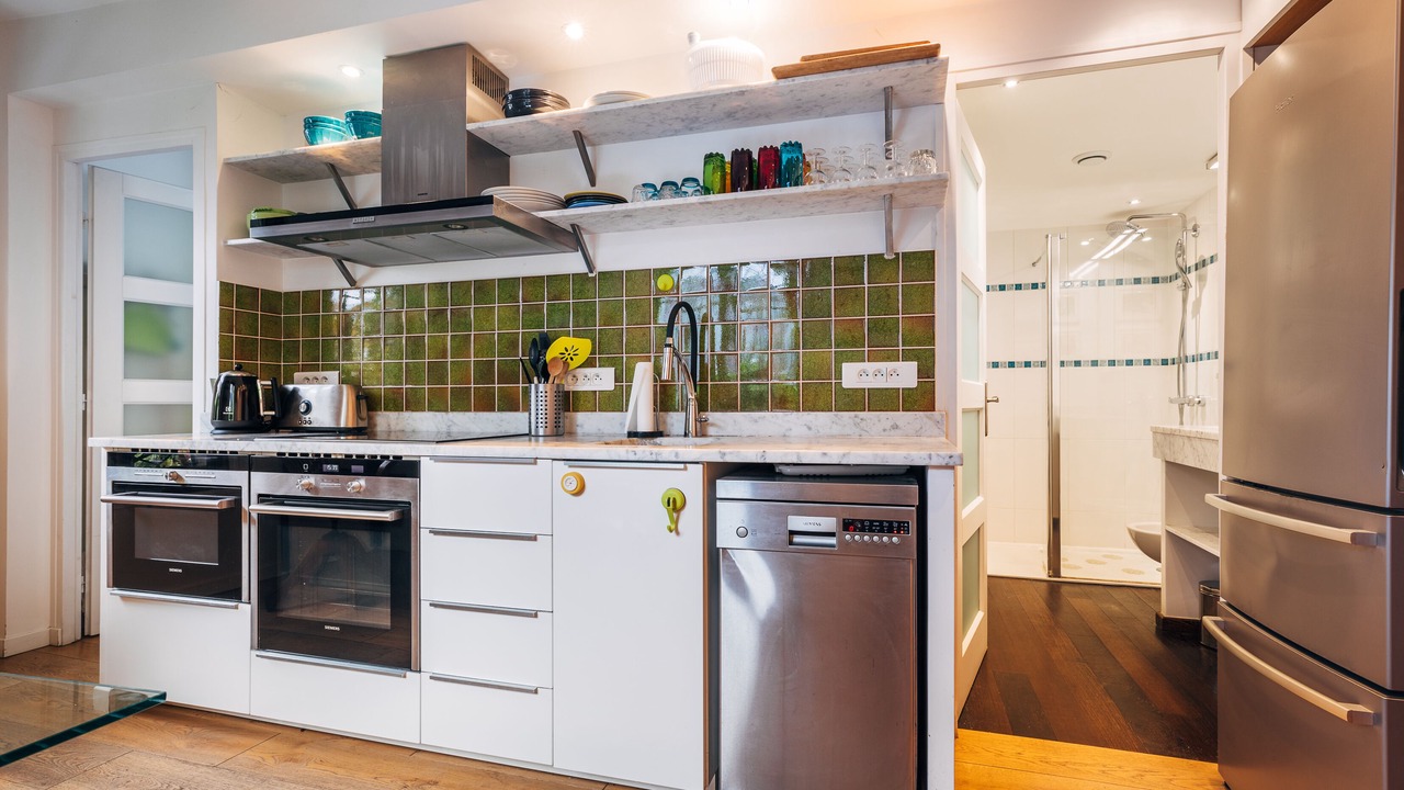 Photo of Kitchen in Quartier de la Folie-Mericourt