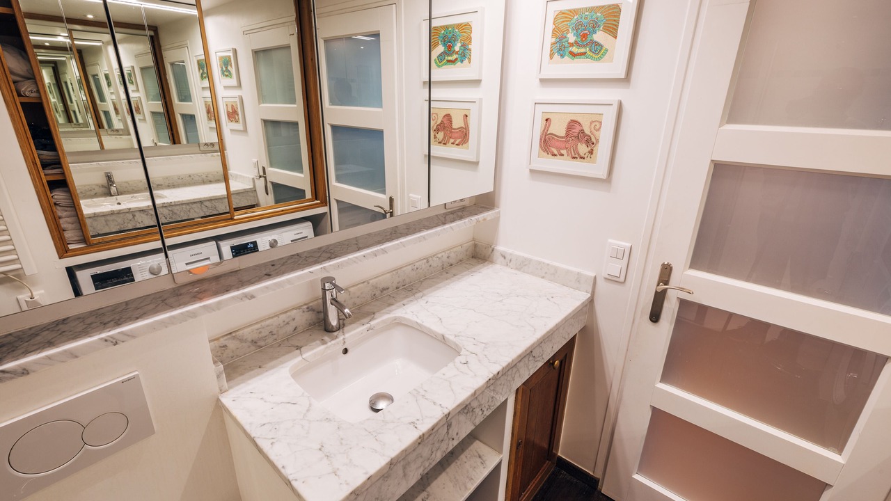 Photo of Bathroom in Quartier de la Folie-Mericourt