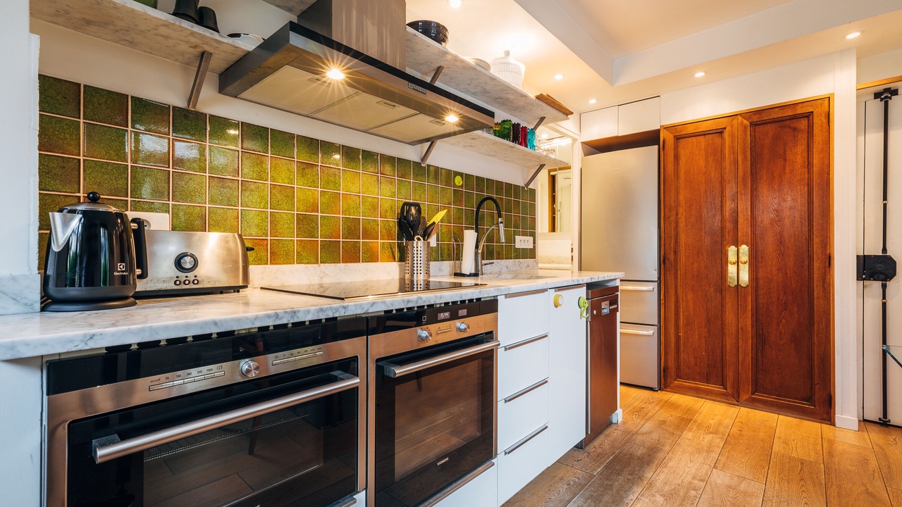 Photo of Kitchen in Quartier de la Folie-Mericourt