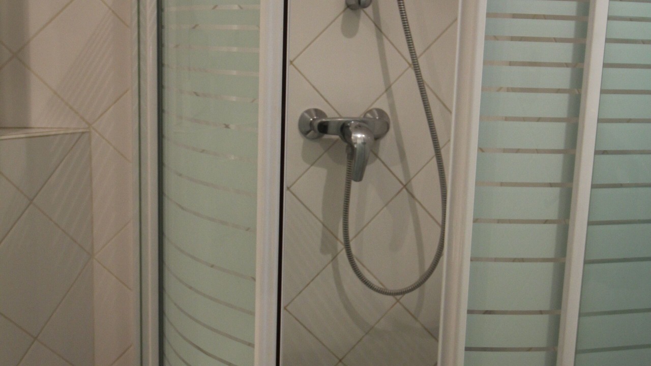 Photo of Bathroom in Quartier de la Folie-Mericourt