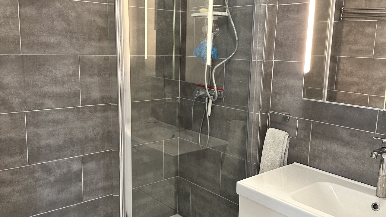 Photo of Bathroom in Gare