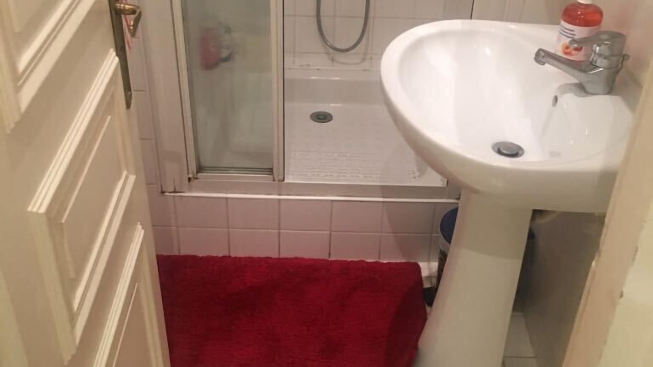 Photo of Bathroom in Chaillot