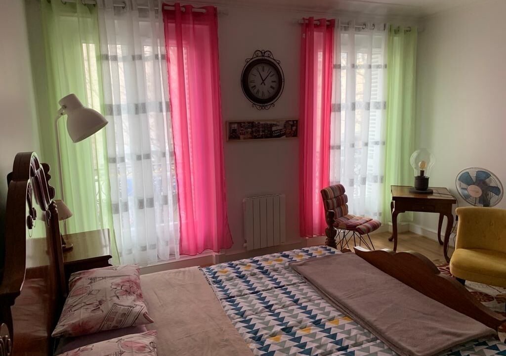 Photo of Bedroom in Chaillot