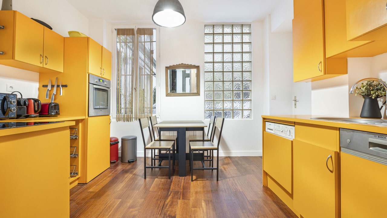 Photo of Kitchen in Quartier de la Folie-Mericourt