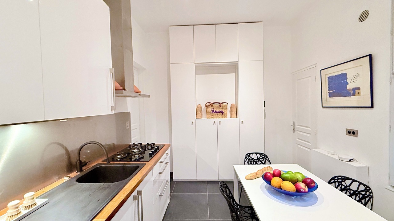 Photo of Kitchen in Arts-et-Metiers