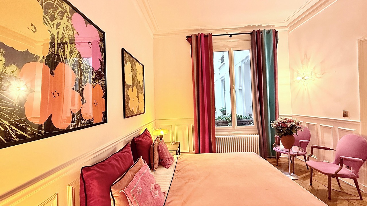 Photo of Bedroom in Arts-et-Metiers