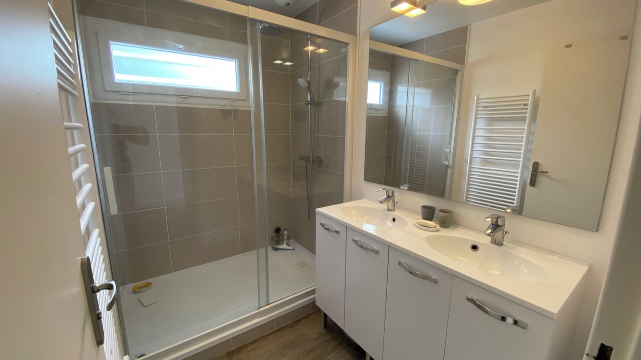 Photo of Bathroom in Chaillot