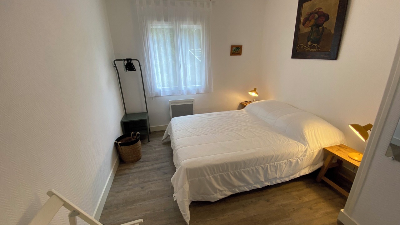 Photo of Bedroom in Chaillot