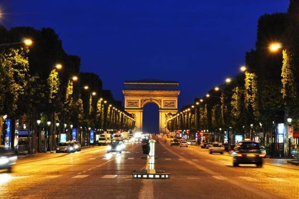Photo of Others in Porte-Dauphine
