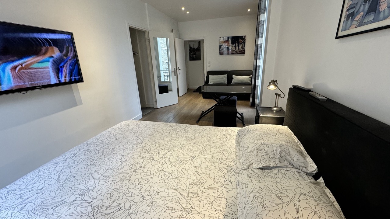 Photo of Bedroom in Porte-Dauphine