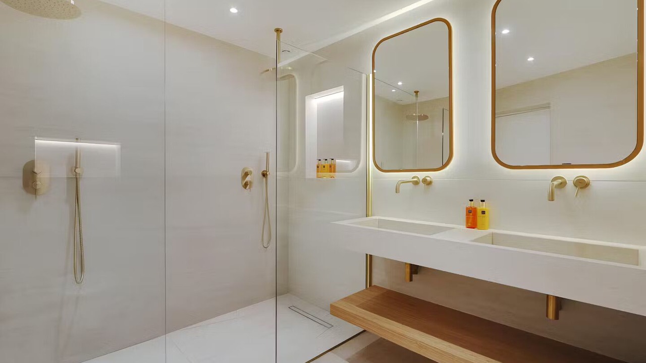 Photo of Bathroom in Madeleine