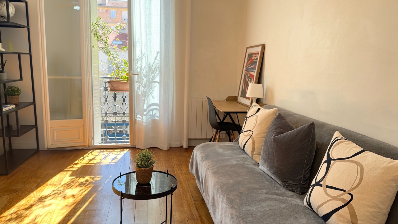 Photo of Livingroom in Centre Ville