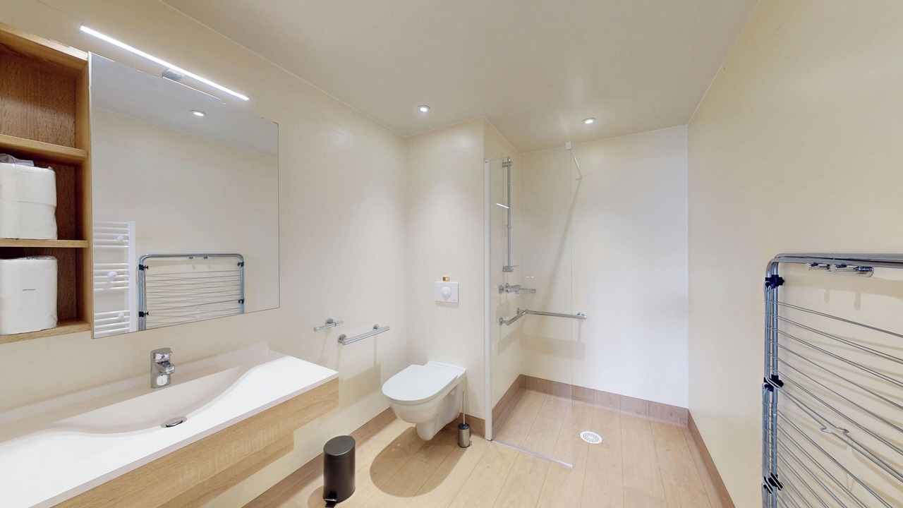 Photo of Bathroom in Asnieres-sur-Seine