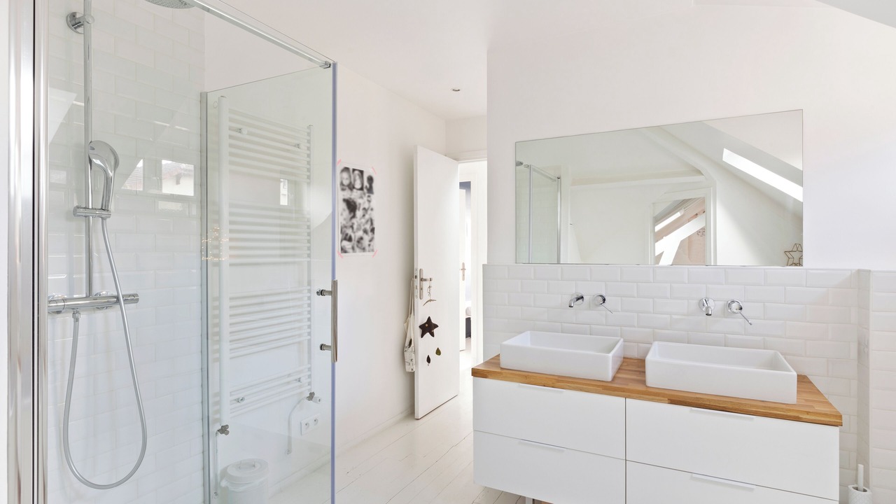 Photo of Bathroom in Garches