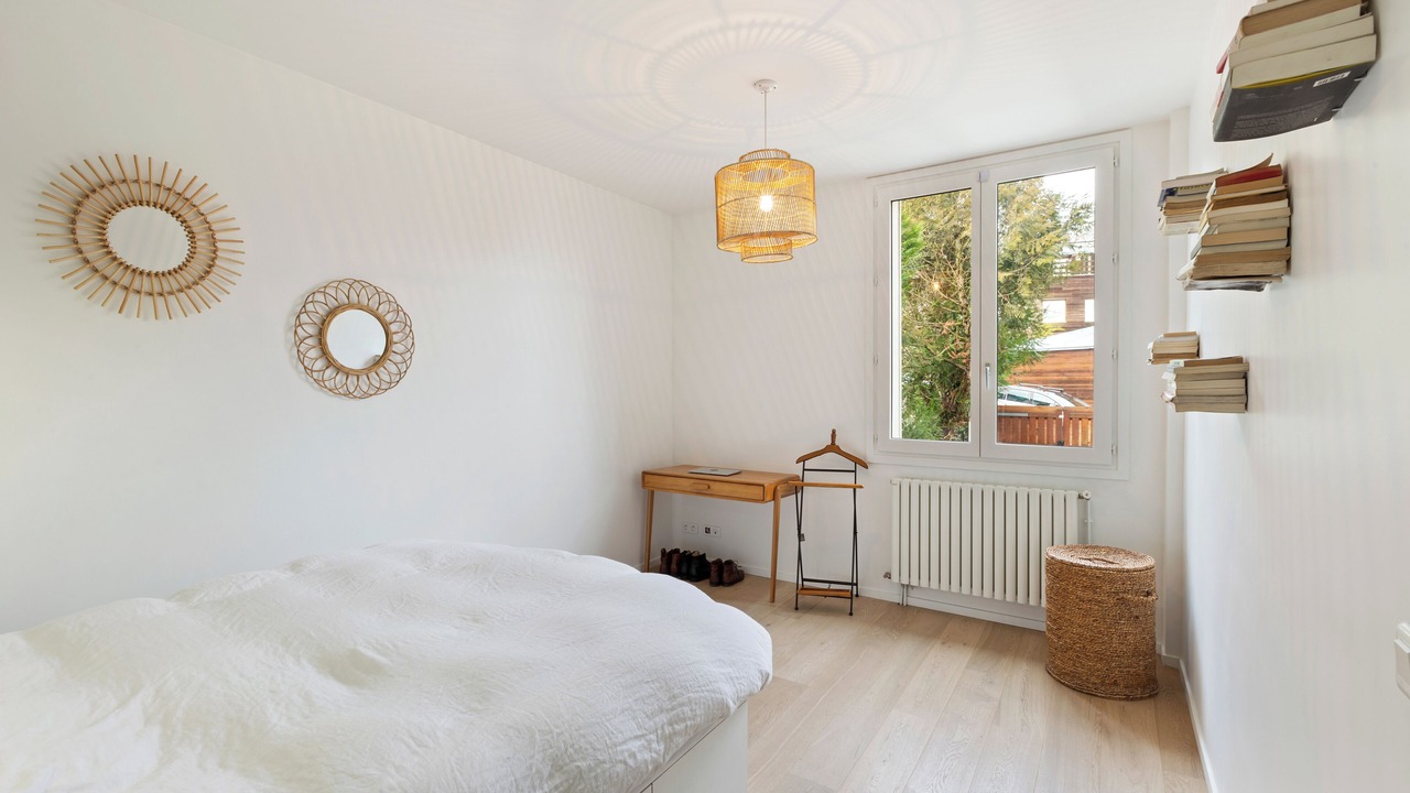 Photo of Bedroom in Garches