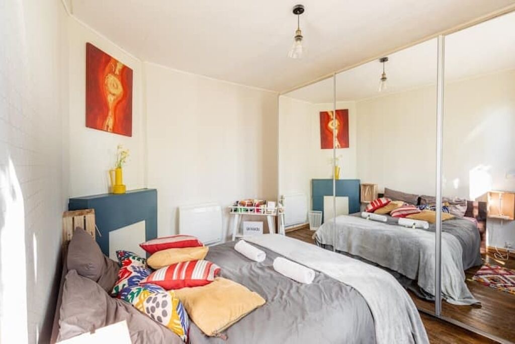 Photo of Bedroom in Adamville