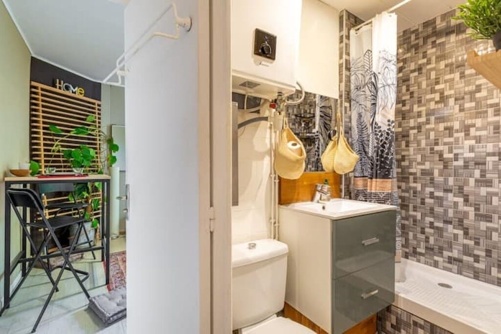Photo of Bathroom in Adamville
