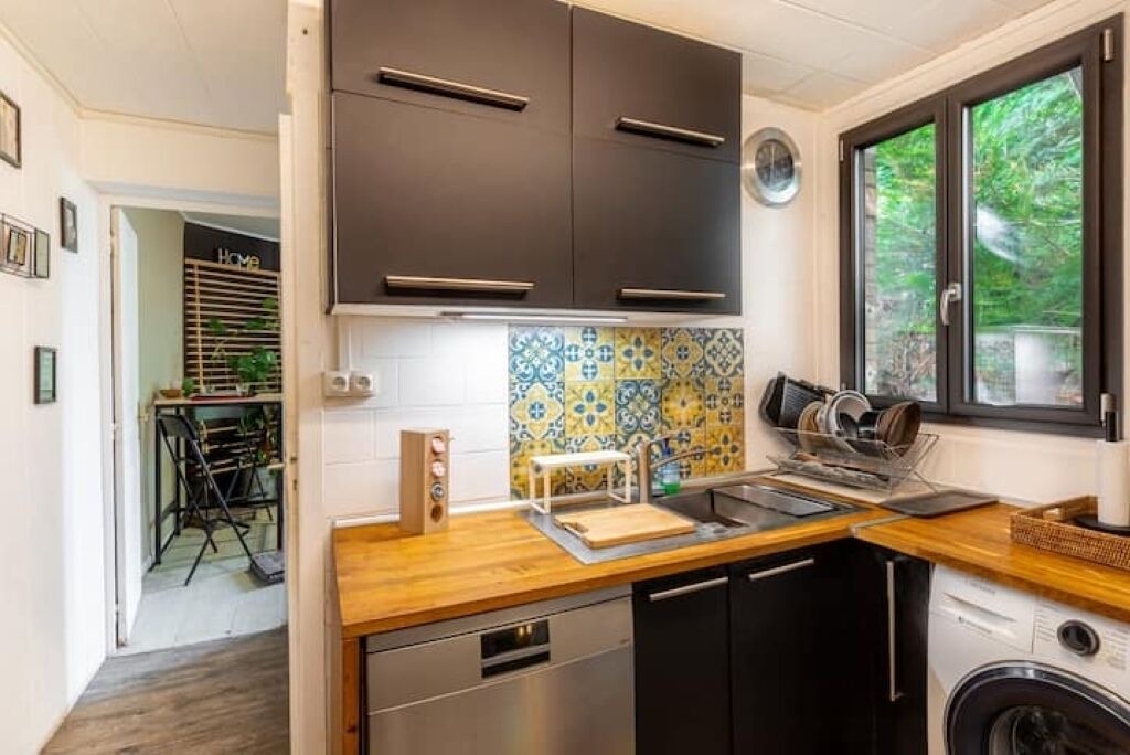 Photo of Kitchen in Adamville