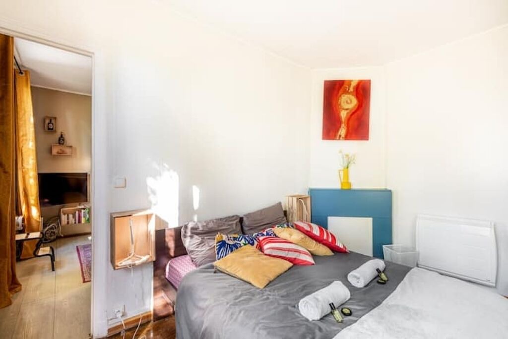 Photo of Bedroom in Adamville