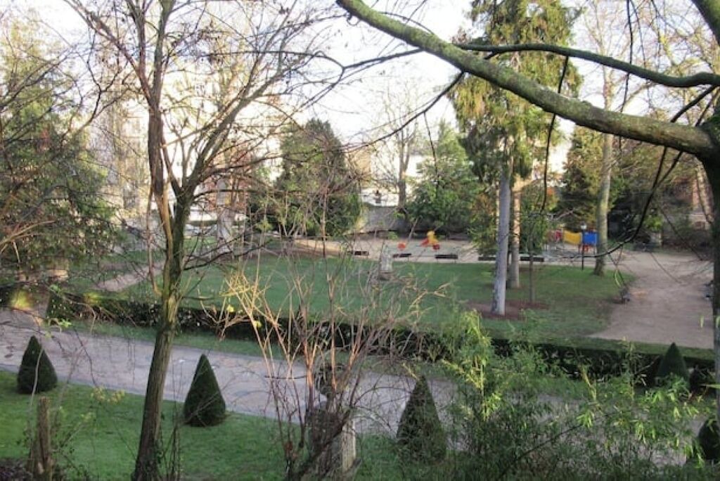 Photo of Outdoor in Adamville