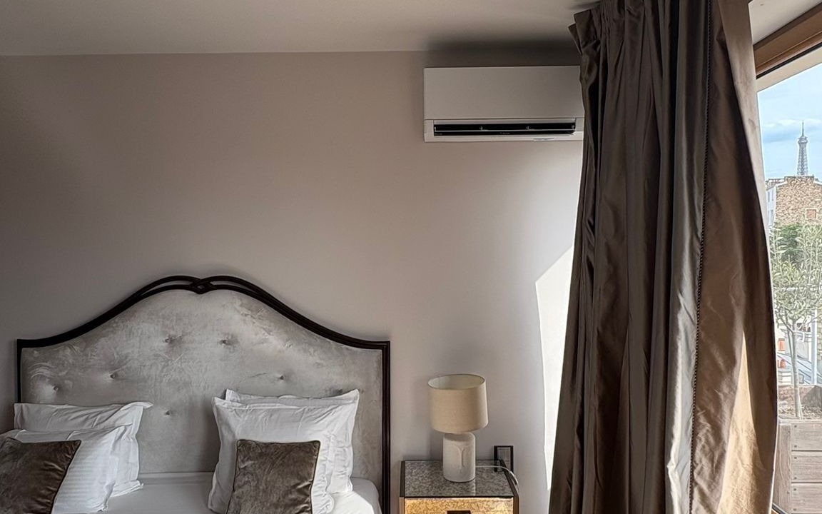 Photo of Bedroom in Chaillot