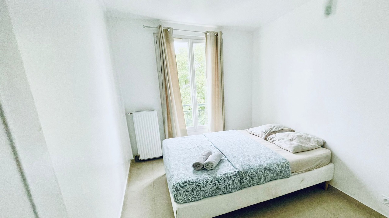 Photo of Bedroom in Boissy-Saint-Leger