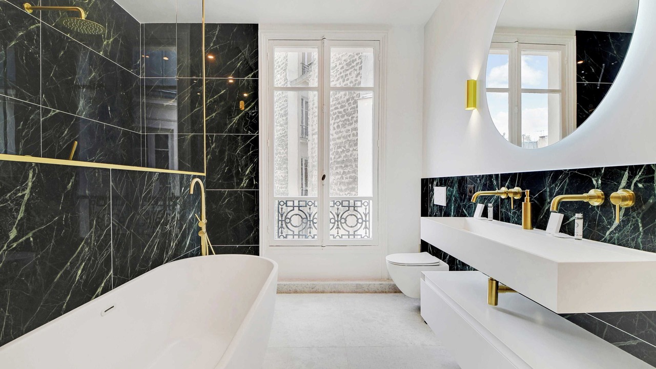 Photo of Bathroom in Quartier de la Place-Vendome