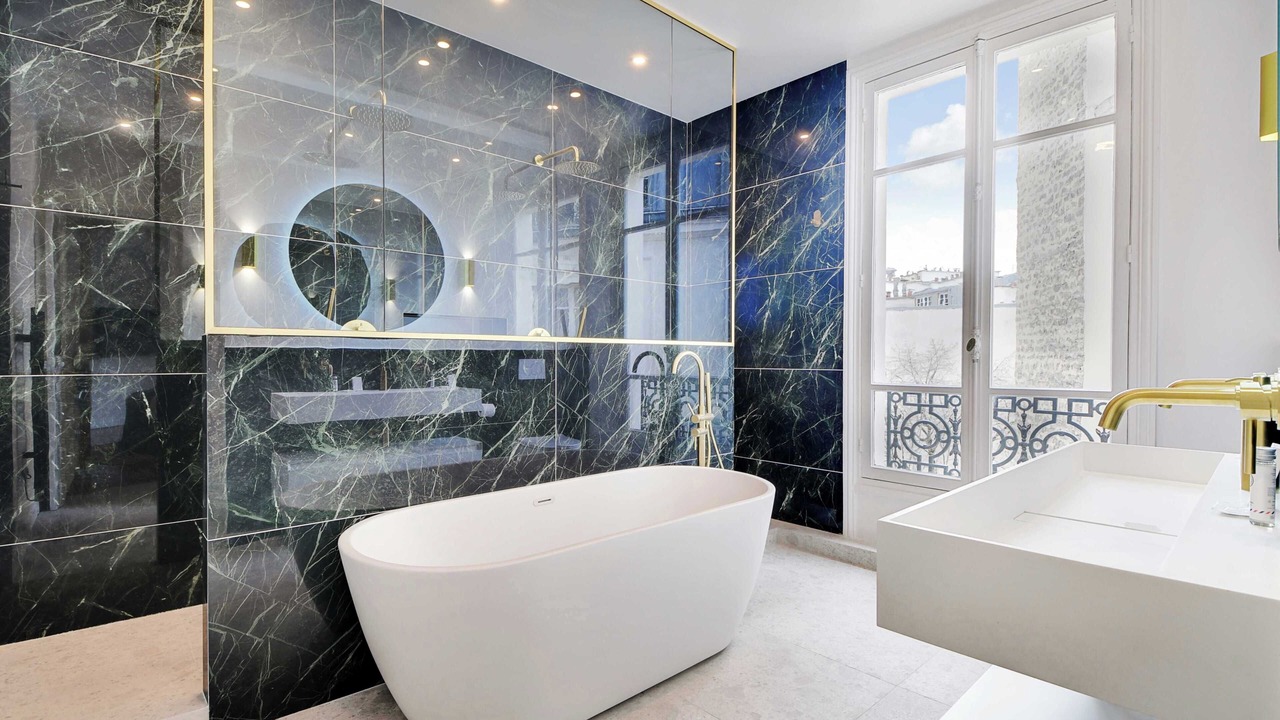 Photo of Bathroom in Quartier de la Place-Vendome
