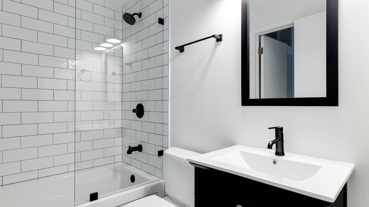 Photo of Bathroom in La Varenne Saint-Hilaire