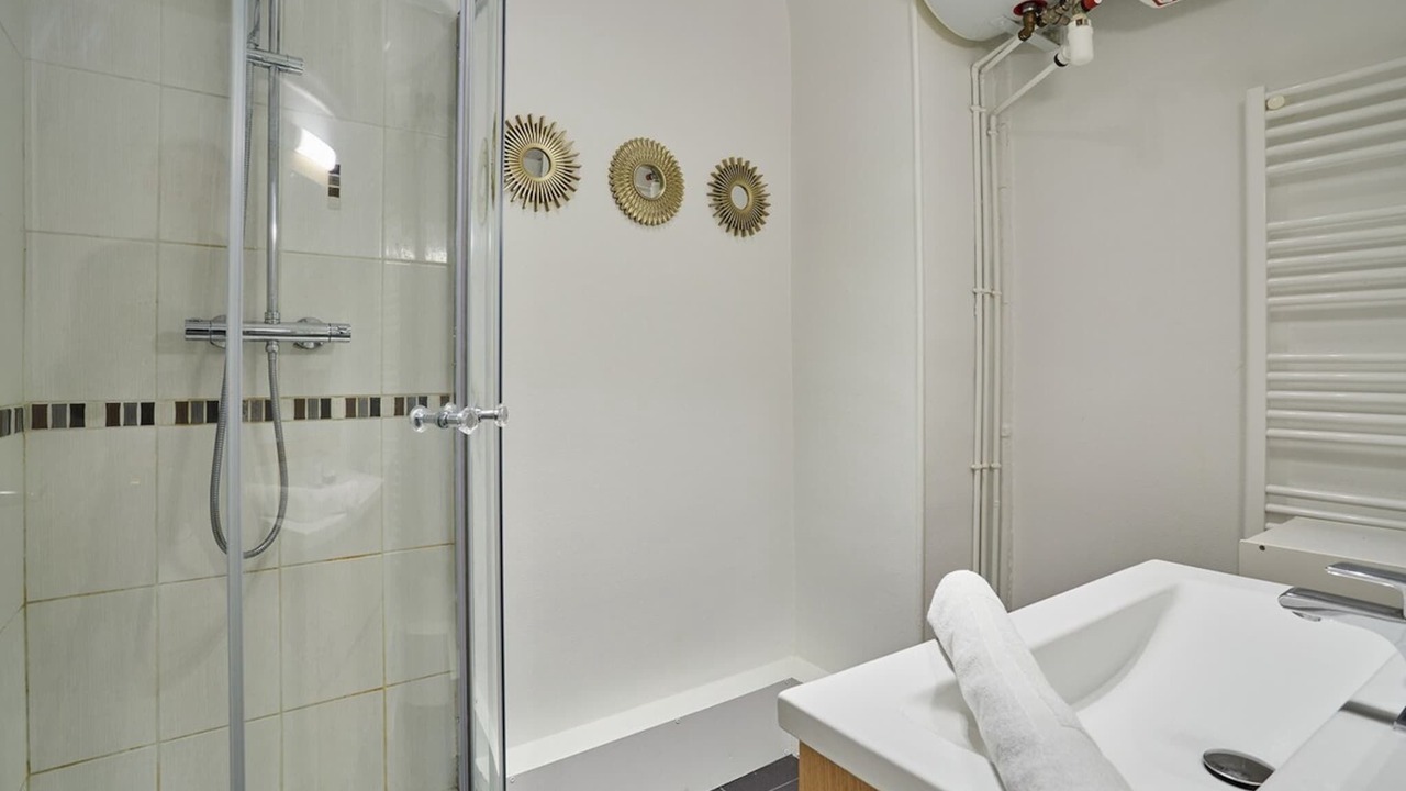 Photo of Bathroom in Saint-Merri
