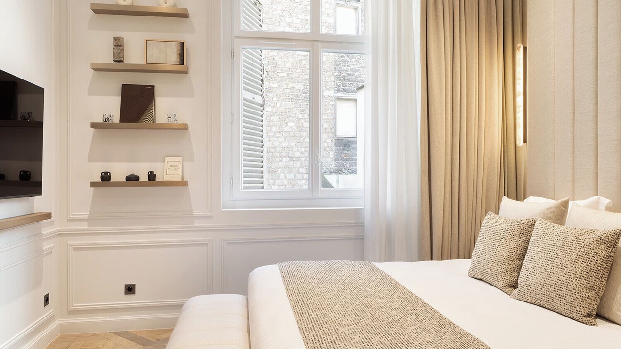 Photo of Bedroom in Chaillot