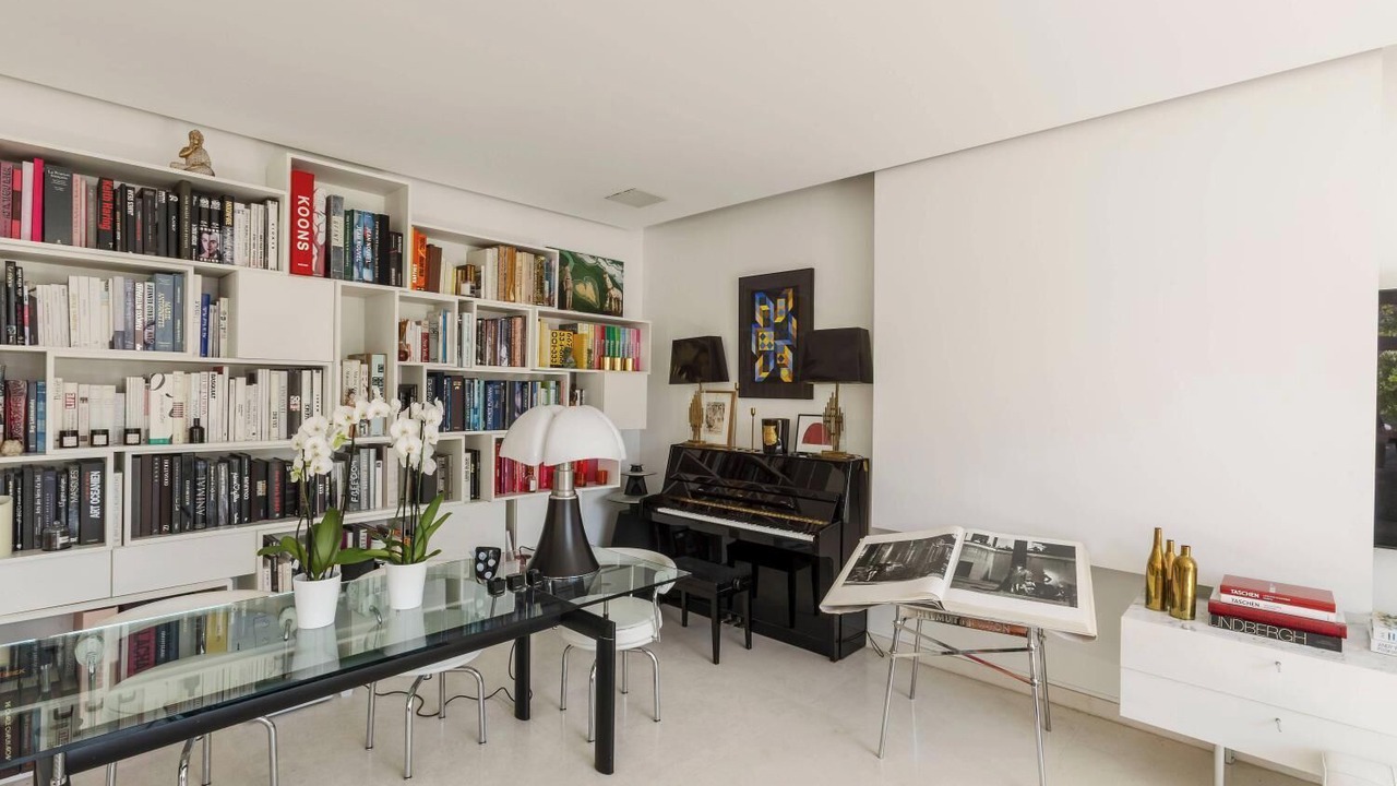 Photo of Bedroom in Notre-Dame-des-Champs