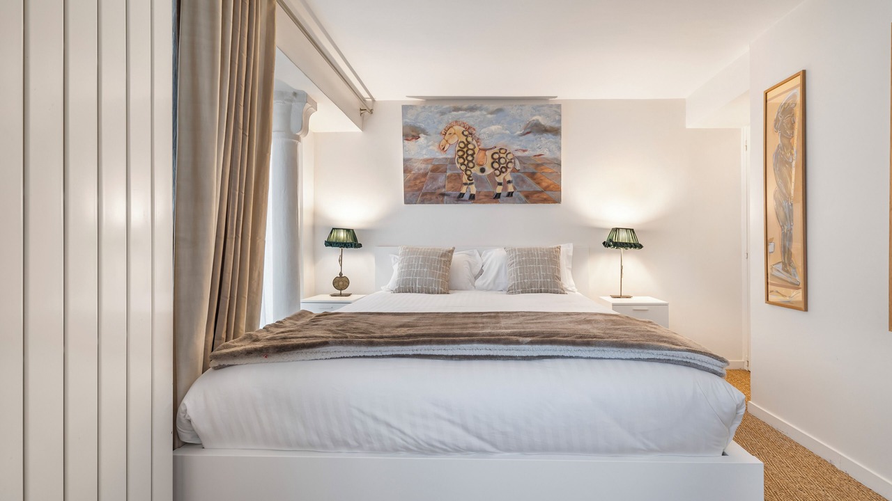 Photo of Bedroom in 3rd Arrondissement