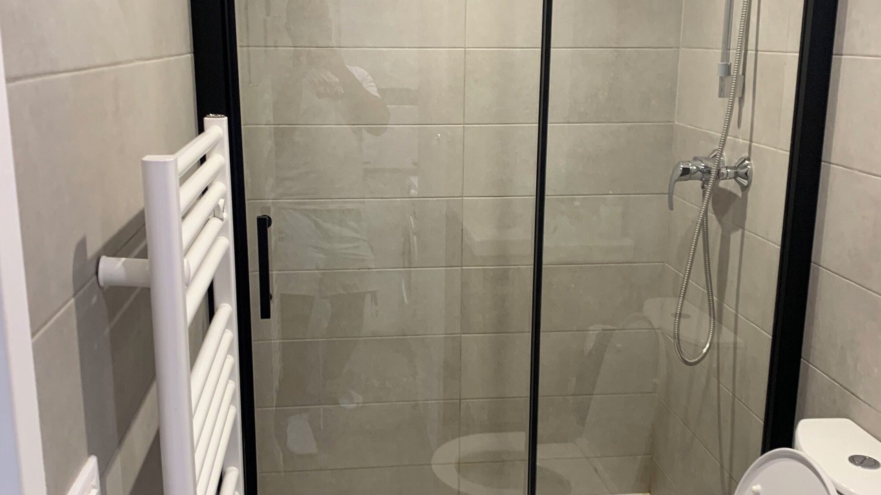 Photo of Bathroom in Joinville-le-Pont